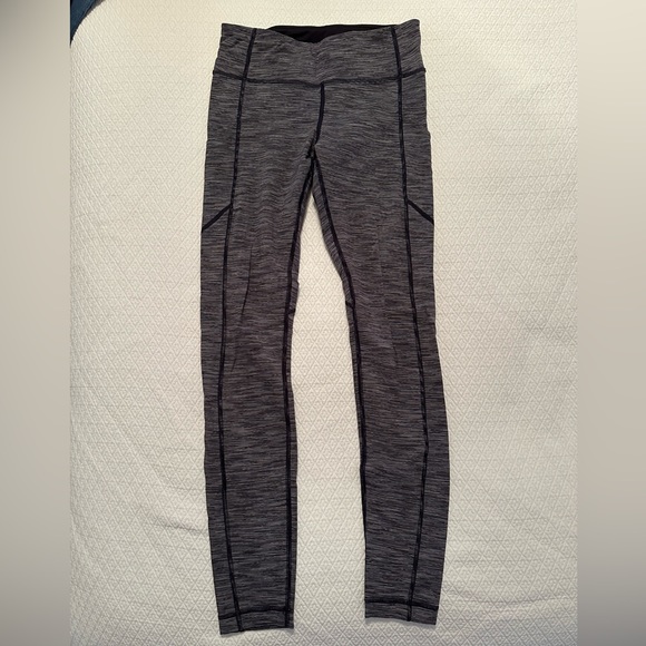 lululemon athletica Pants - Lululemon Speed Up Legging, Size 6.